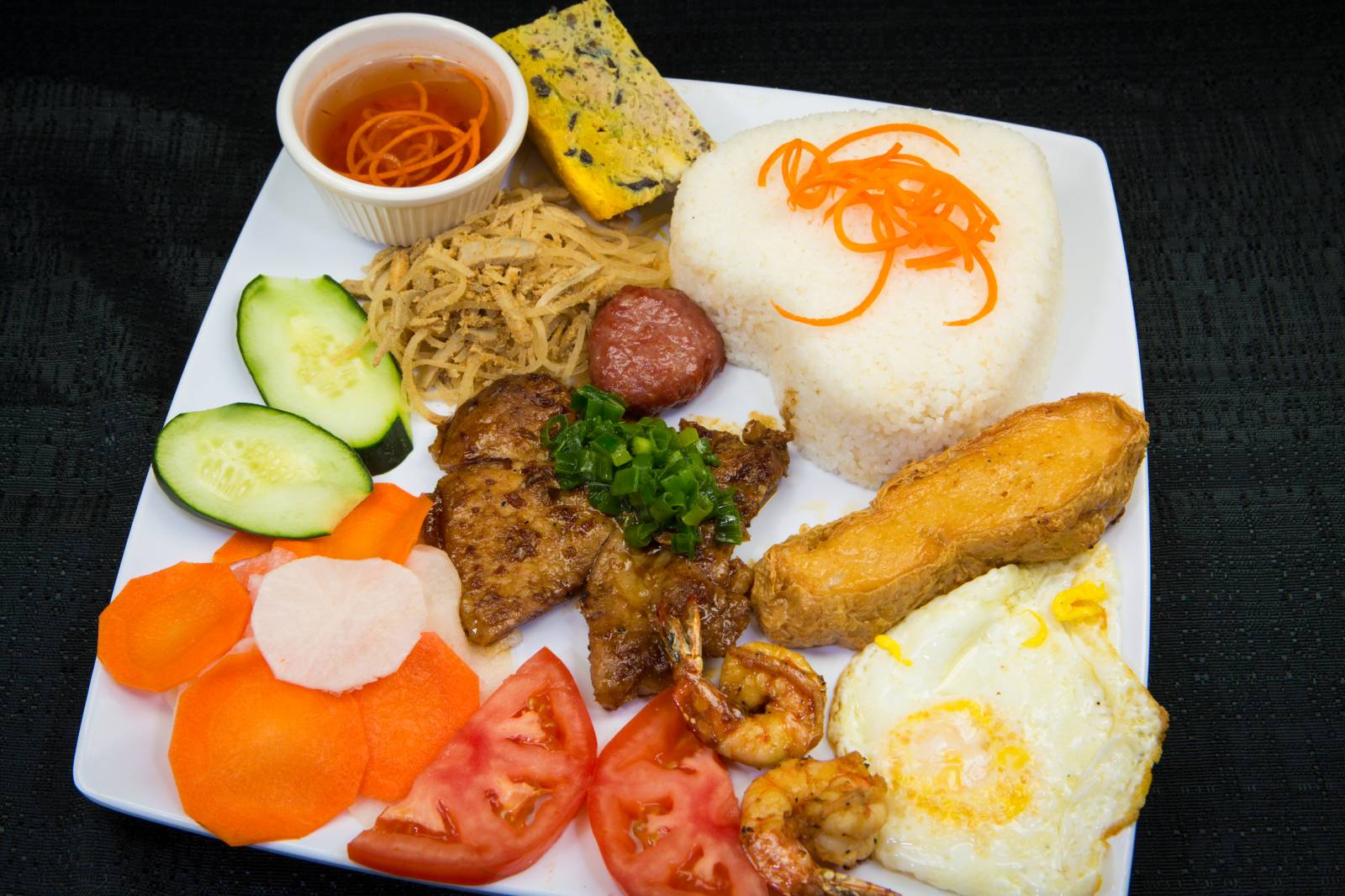 Combination w. Steam Rice $15.99 - Cơm Tấm Đặc Biệt